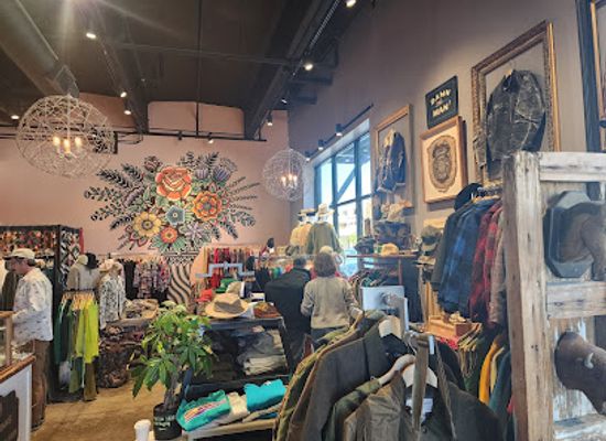 idaho/ketchum/shop/maude-s-coffee-and-clothes