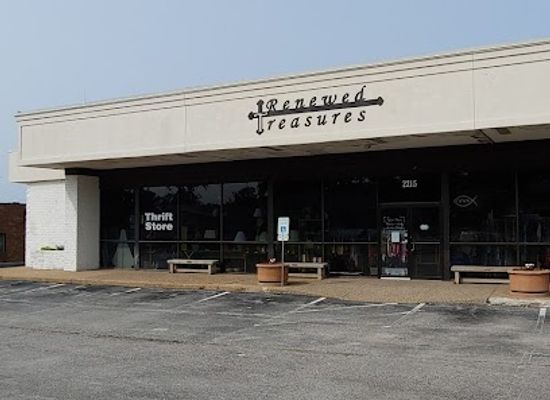 missouri/st-charles/shop/renewed-treasures