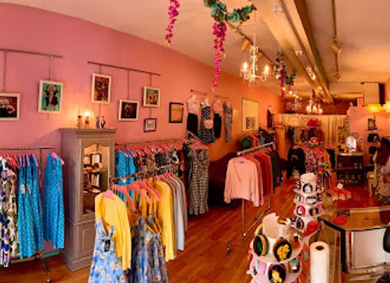 kansas/kansas-city/westport/shop/retro-vixen