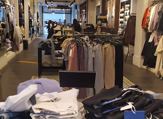 greece/volos/shop/pull-bear