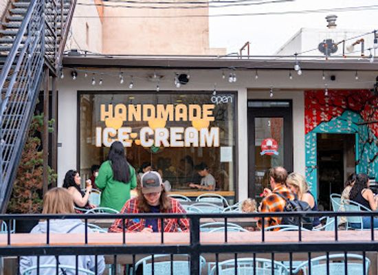 washington/the-blue-mountains/shop/pine-cone-creamery