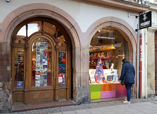 france/strasbourg/shop/pylones