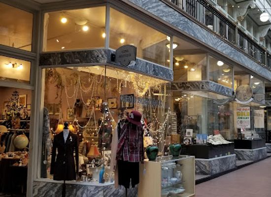 ohio/cleveland/shop/gems-boutique