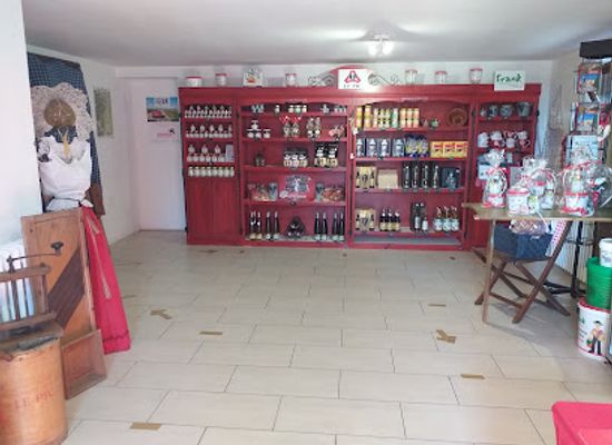france/alsace/shop/la-maison-de-la-choucroute-le-pic-visite-boutique