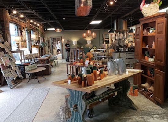 north-carolina/high-country/shop/the-marketplace-at-curiosity-boone-banner-elk