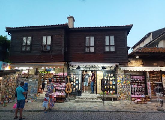 bulgaria/nessebar/shop/mira-s-handmade-ceramic-beads-and-jewelry
