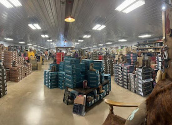 ohio/scioto-valley/shop/henderson-s-western-wear