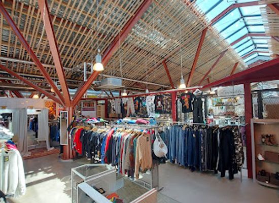 estonia/tallinn/kalamaja/shop/khuul-thrift-consignment-store