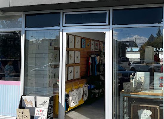 iceland/reykjavik/laugardalur/shop/farvi