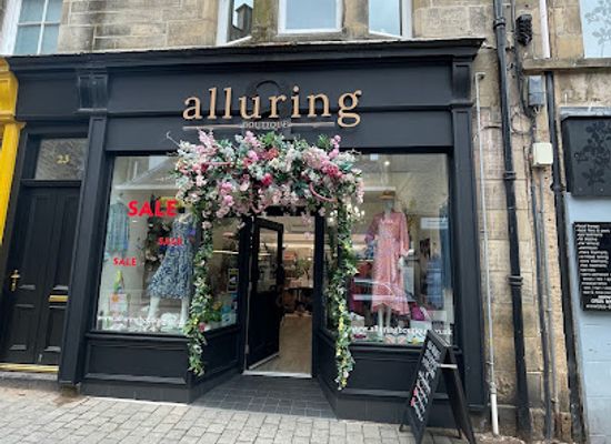 united-kingdom/morayshire/shop/alluring-boutique