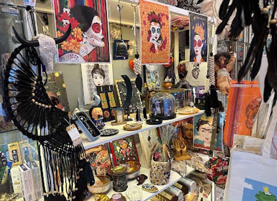 spain/seville/shop/duenda
