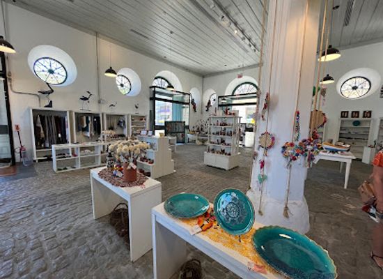 brazil/florianopolis/centro/shop/handicraft-gallery