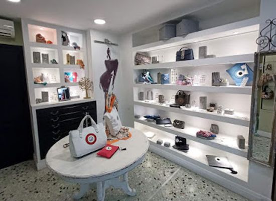 greece/kalamata/shop/vickivollari-accessori