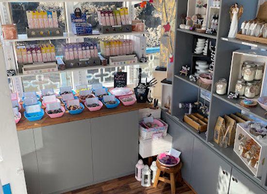 united-kingdom/llandudno/shop/the-crystal-hut-llandudno-pier