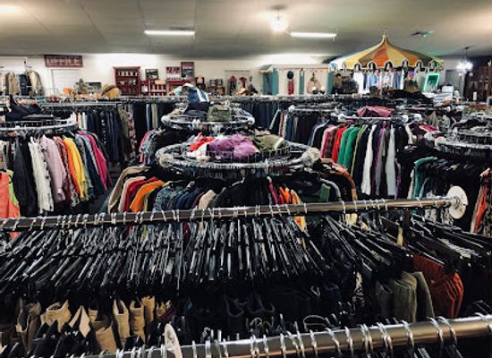 wyoming/great-divide-basin/shop/deja-vu-thrift-store