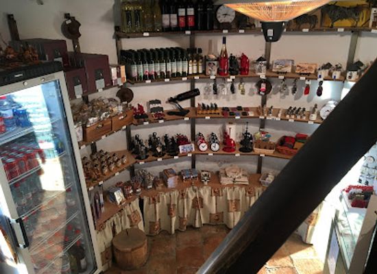spain/castile-la-mancha/shop/molinos-de-viento-de-consuegra