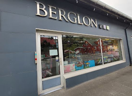 faroe-islands/runavik/shop/berglon