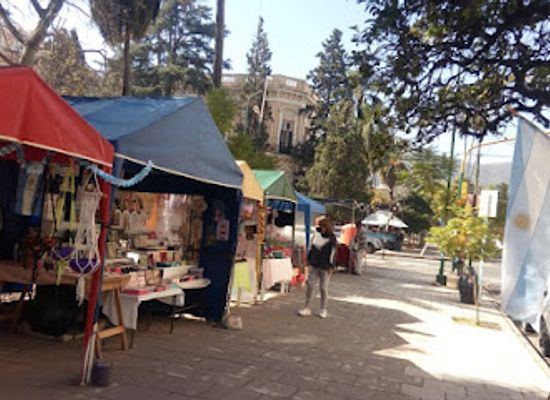 argentina/andean-northwest/shop/feria-artesanal-plaza-guemes