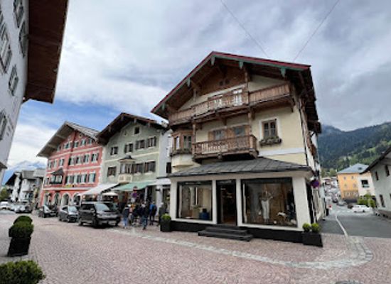 austria/kitzbuhel-alps/shop/michael-meyer-kitzbuhel