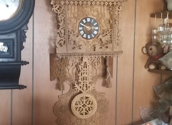iowa/corn-belt/shop/gilroy-s-antiques