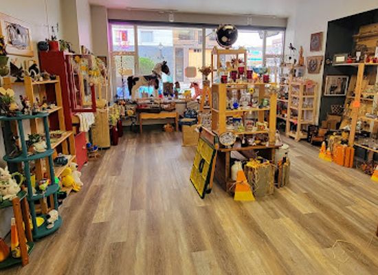 north-dakota/minot/shop/robyn-s-place-unique-crafty