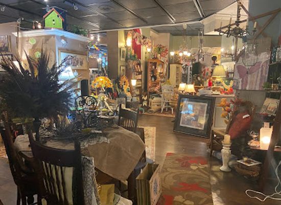wisconsin/appleton/shop/whimsical-charm