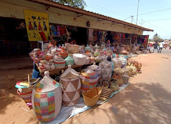 the-gambia/kanifing/shop/bakau-craft-market