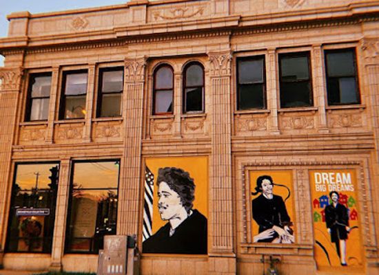 wisconsin/milwaukee/downtown/shop/the-bronzeville-collective-mke