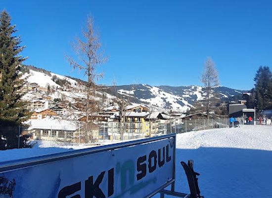 austria/saalbach-hinterglemm/shop/ski-n-soul-store