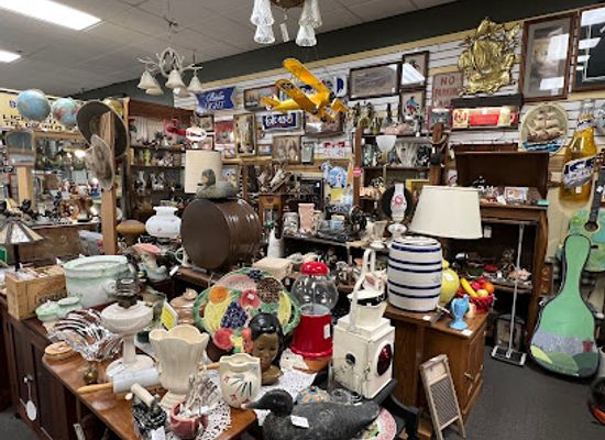 north-dakota/grand-forks/shop/plain-fancy-antique-mall