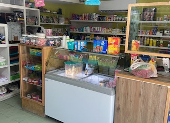 the-bahamas/harbour-island/shop/pj-snack-stop