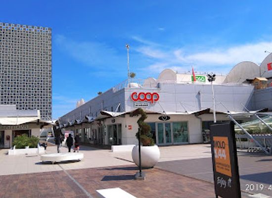 italy/liguria/shop/shopping-center-molo-8-44