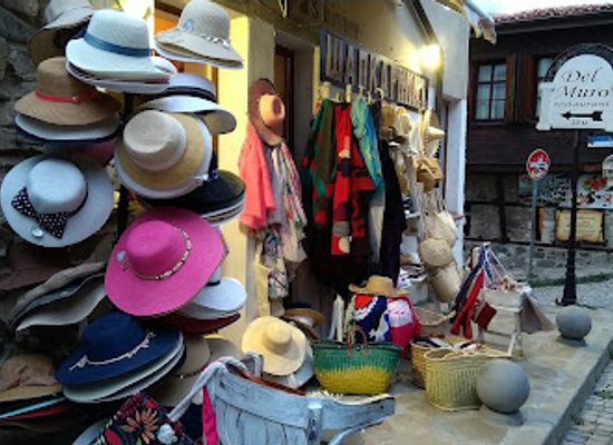 bulgaria/sozopol/shop/hat-shop