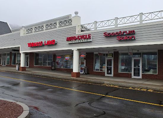 connecticut/greater-new-haven/shop/amity-shopping-center