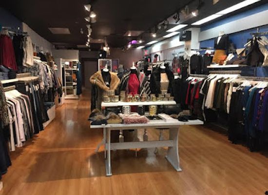 massachusetts/boston/back-bay/shop/lit-boutique