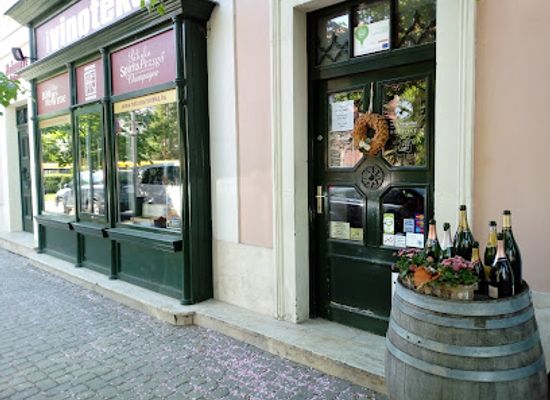 hungary/sopron-wine-region/shop/natura-vinoteka