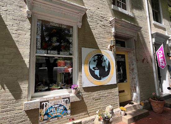 virginia/fredericksburg/shop/global-threadz-thrifts