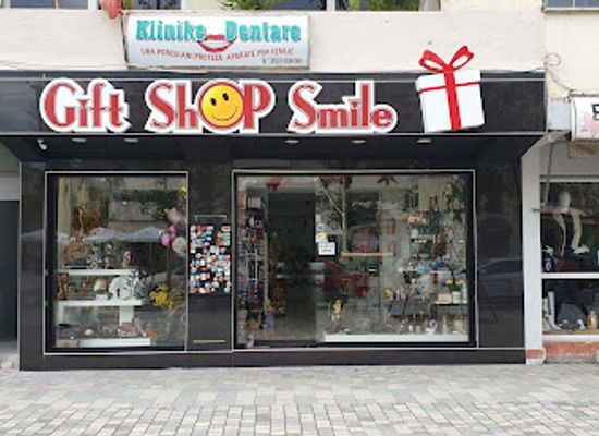 albania/vlora-coast/shop/gift-shop-smile
