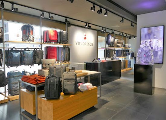 switzerland/andermatt/shop/victorinox-store-andermatt