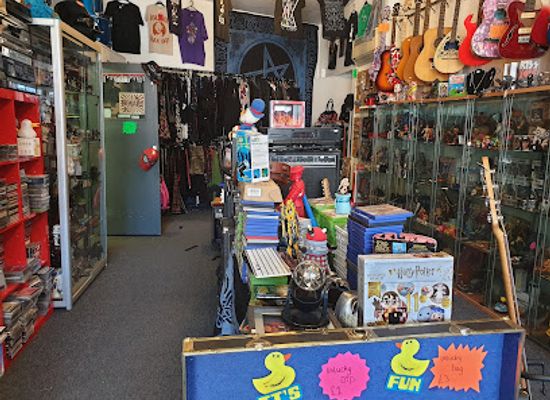 united-kingdom/nottingham/nottingham-castle/shop/that-weird-shop