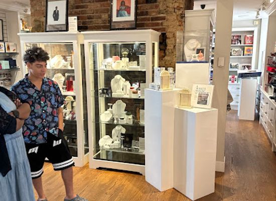 washington/central-washington/shop/white-house-history-shop-official