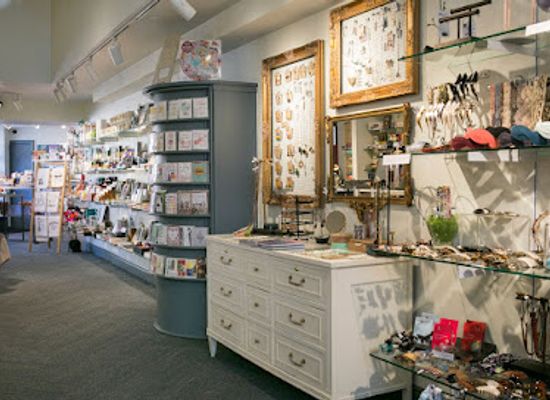 wisconsin/madison/state-street/shop/little-luxuries