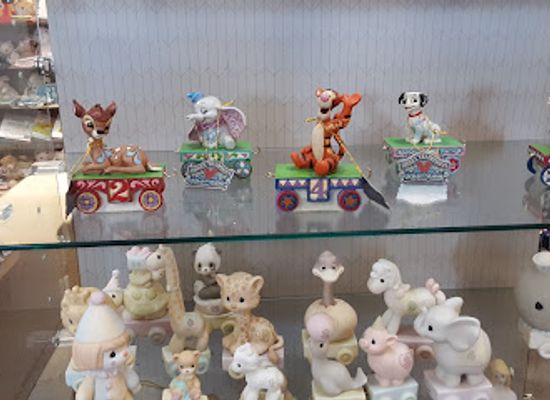 south-carolina/greer/shop/christine-s-hallmark-shop