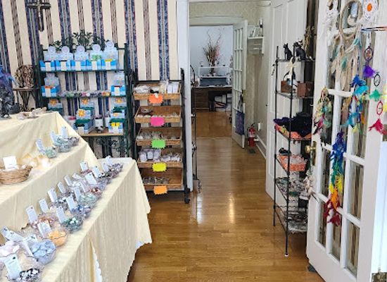 pennsylvania/gettysburg/shop/the-crystal-wand
