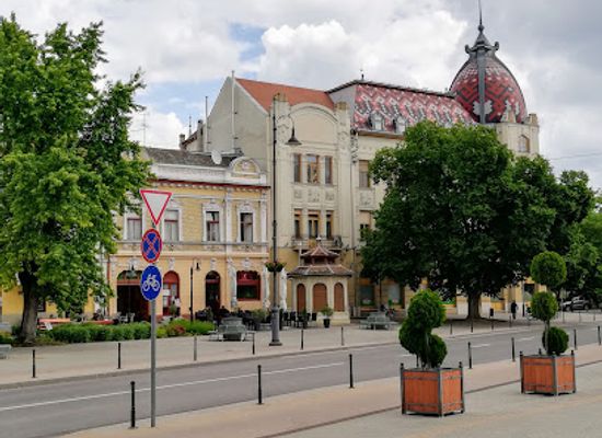 hungary/kecskemet/shop/univer