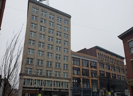 massachusetts/lowell/downtown-lowell/shop/sun-city-convenience-gift