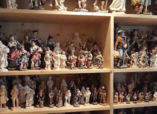 italy/val-gardena/shop/g-comploj-soplases-holzschnitzereien-woodcarvings-sculture-in-legno