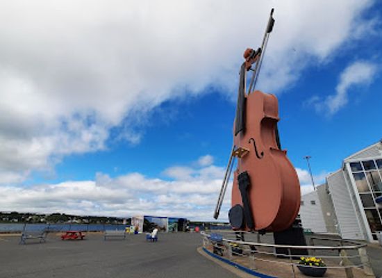 canada/cape-breton-island/shop/the-big-fiddle