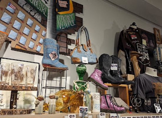 colorado/colorado-springs/shop/bronxgirlvintage