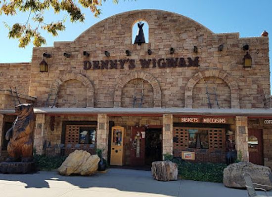 utah/kanab/shop/denny-s-wigwam-curio